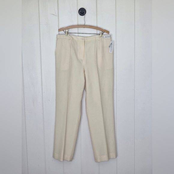 Pendleton Pants - NWT Pendleton Petite Cream Virgin Wool Career Essentials slacks Size 16 16p